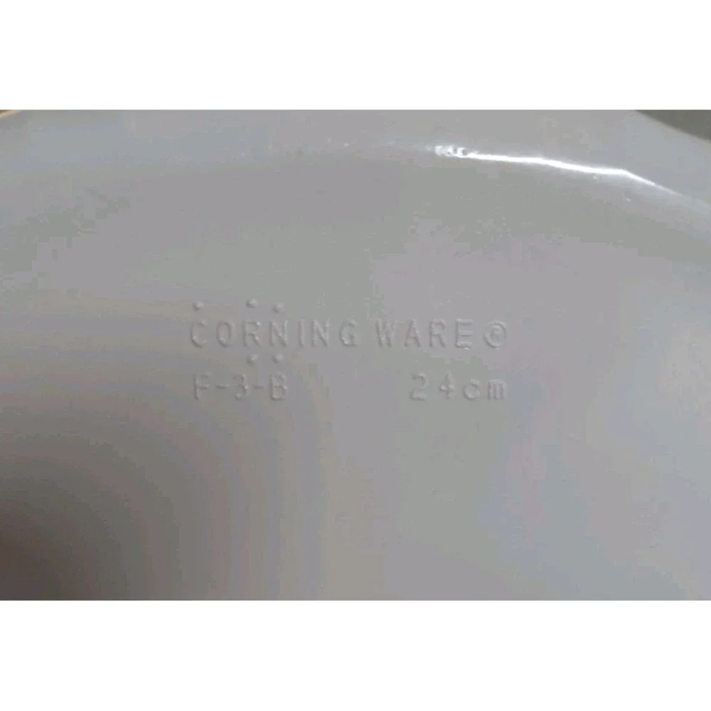 Vintage CorningWare French White 10